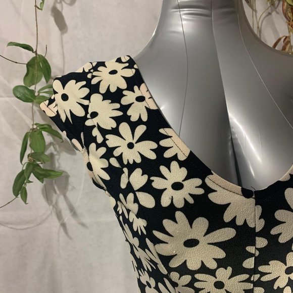 🌀 Black Bead Spandex Mini Dress - Picture 11 of 11